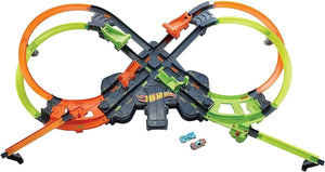 Hot Wheels Colossal Crash Motorized Track Set image 0