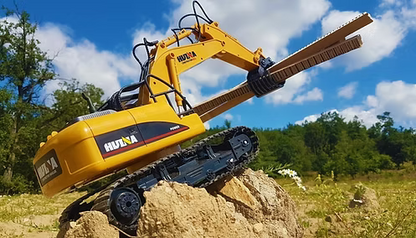 Big Daddy RC Timber Grabber Excavator | Die-Cast | 680° Rotation | Lights & Sound | Ages 6+
