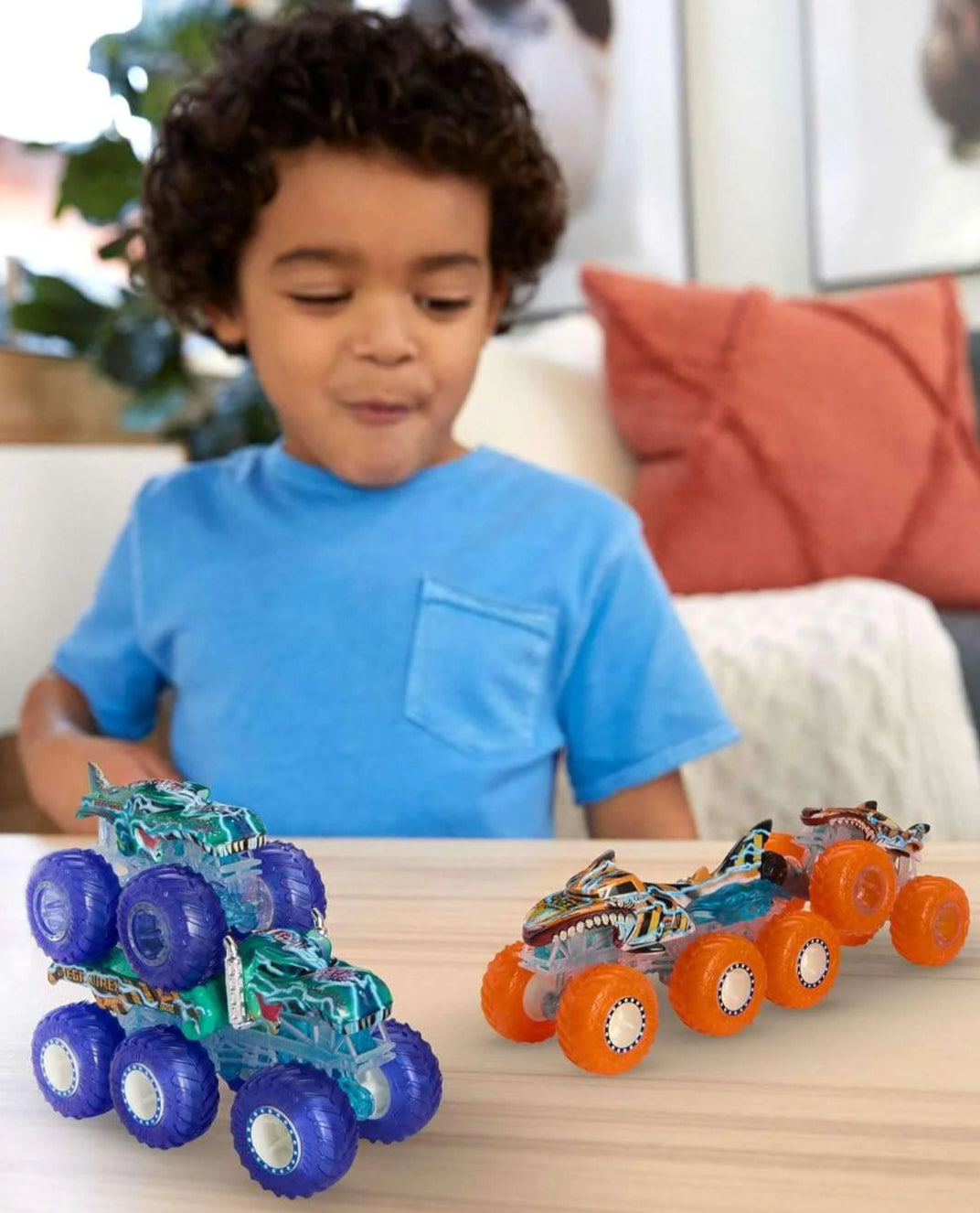 Hot Wheels Monster Trucks Big Rig & Truck Multipack Diecast Car 4-Pack image 3