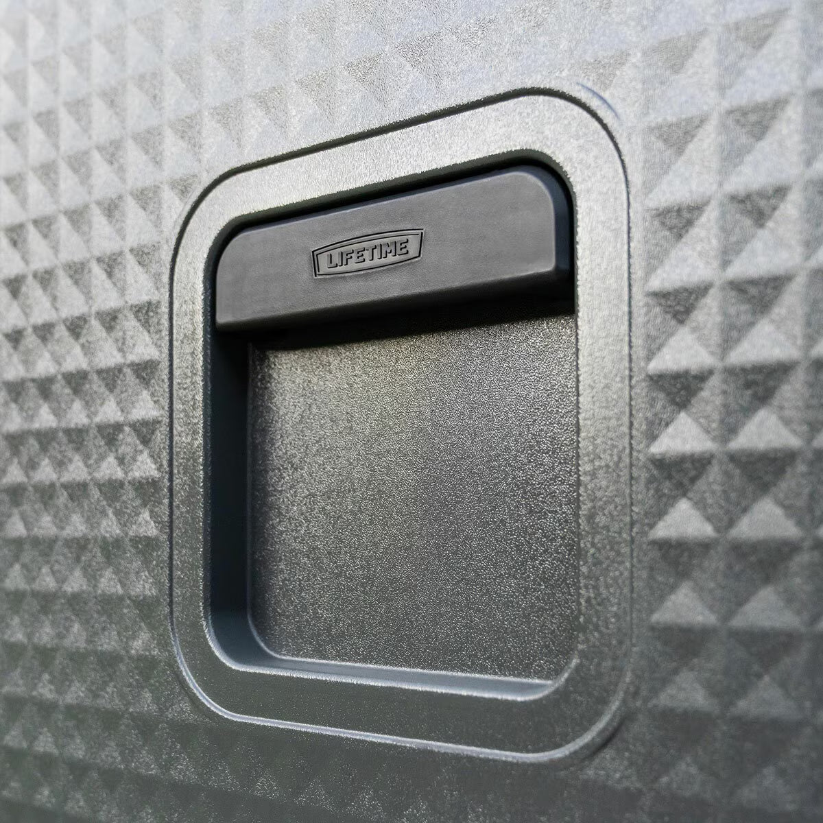 Lifetime 643 Litre (170 Gallon) Outdoor Storage Deck Box - Model 60508U