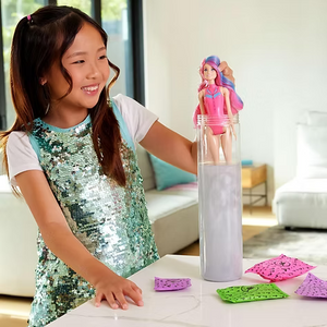 Poupée Barbie Colour Reveal Disco Star Fashion Doll avec éclat métallique