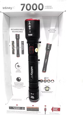 Lampe torche rechargeable Infinity X1 7000L à double alimentation avec mise au point réglable