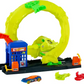 Circuit de jeu Hot Wheels Snake Petrol Gas Station avec voiture à l'échelle 1:64 – Édition 2025