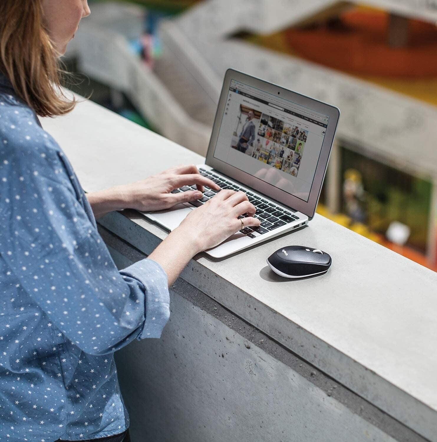 Logitech M535 Wireless Mouse Ambidextrous image 3