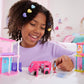 Mini coffret de jeu Barbie Land à collectionner avec une poupée de 3,8 cm et un camping-car de rêve