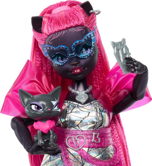 Monster High Catty Noir Doll, Werecat with Pet Cat Amulette & Accessories