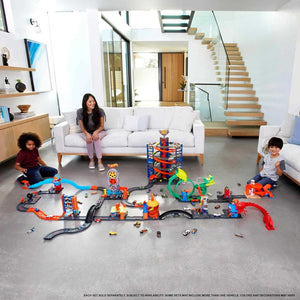 Hot Wheels Track Builder Unlimited Fuel Can Stunt Box | Storage & Track Base
