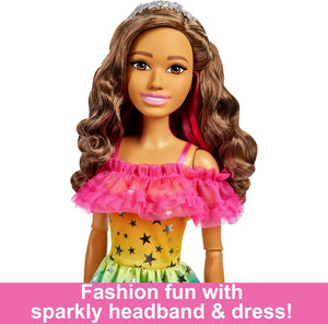Poupée Barbie grand format aux cheveux bruns, 71 cm de haut
