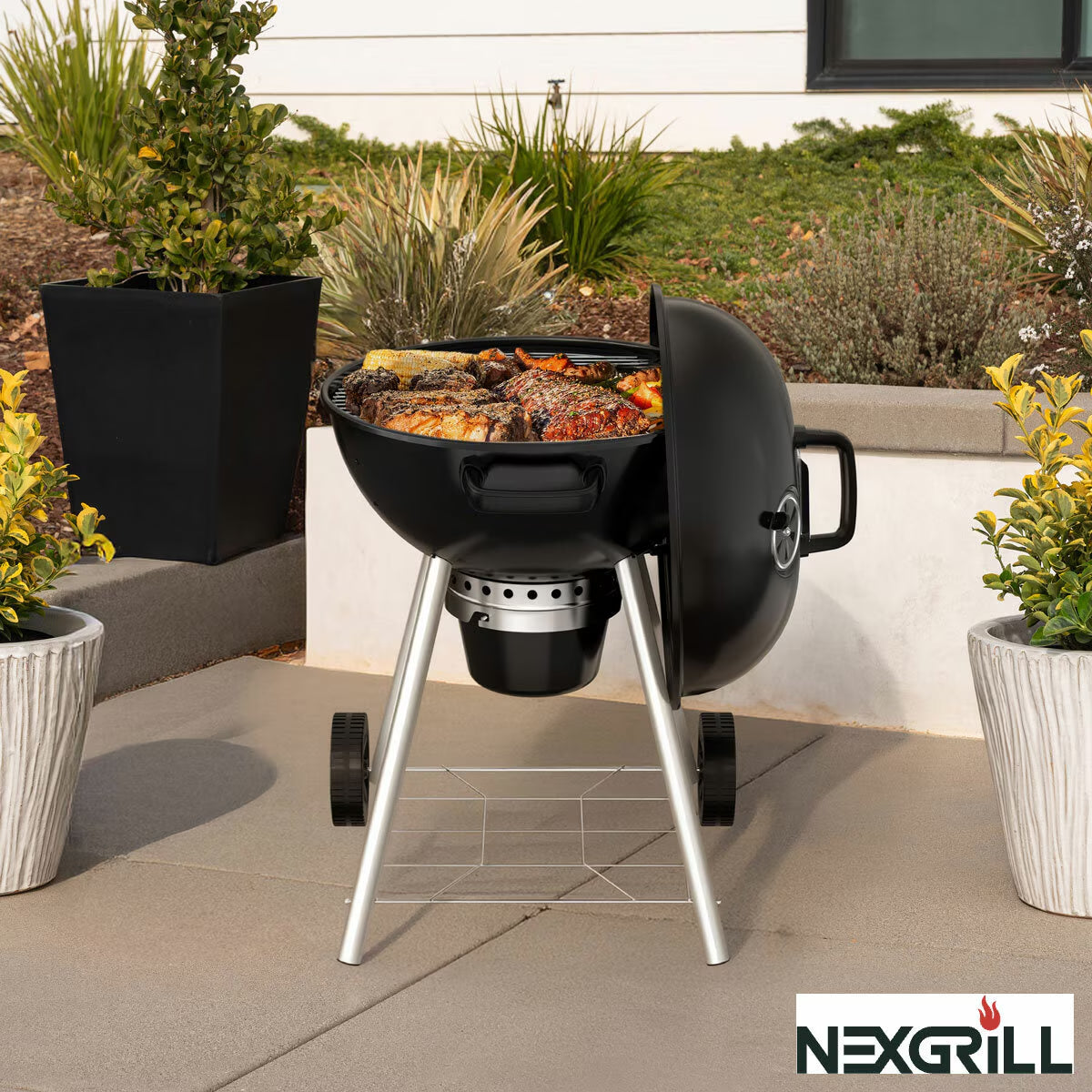 Nexgrill 22.5" (57Cm) Charcoal Kettle Barbecue + Cover