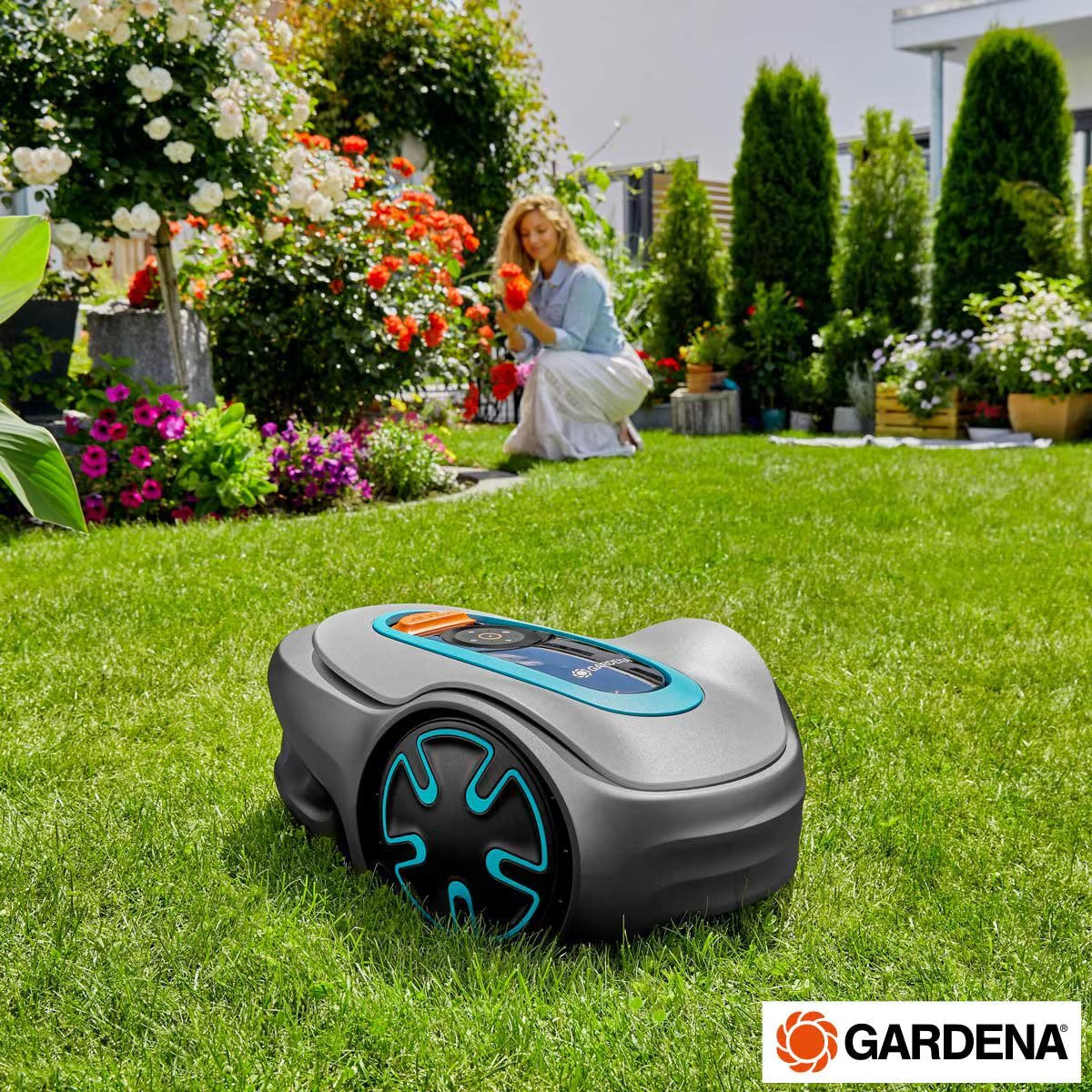 Gardena Sileno Minimo Smart Robotic Lawn Mower + Charging Station (250M² Cutting Area)