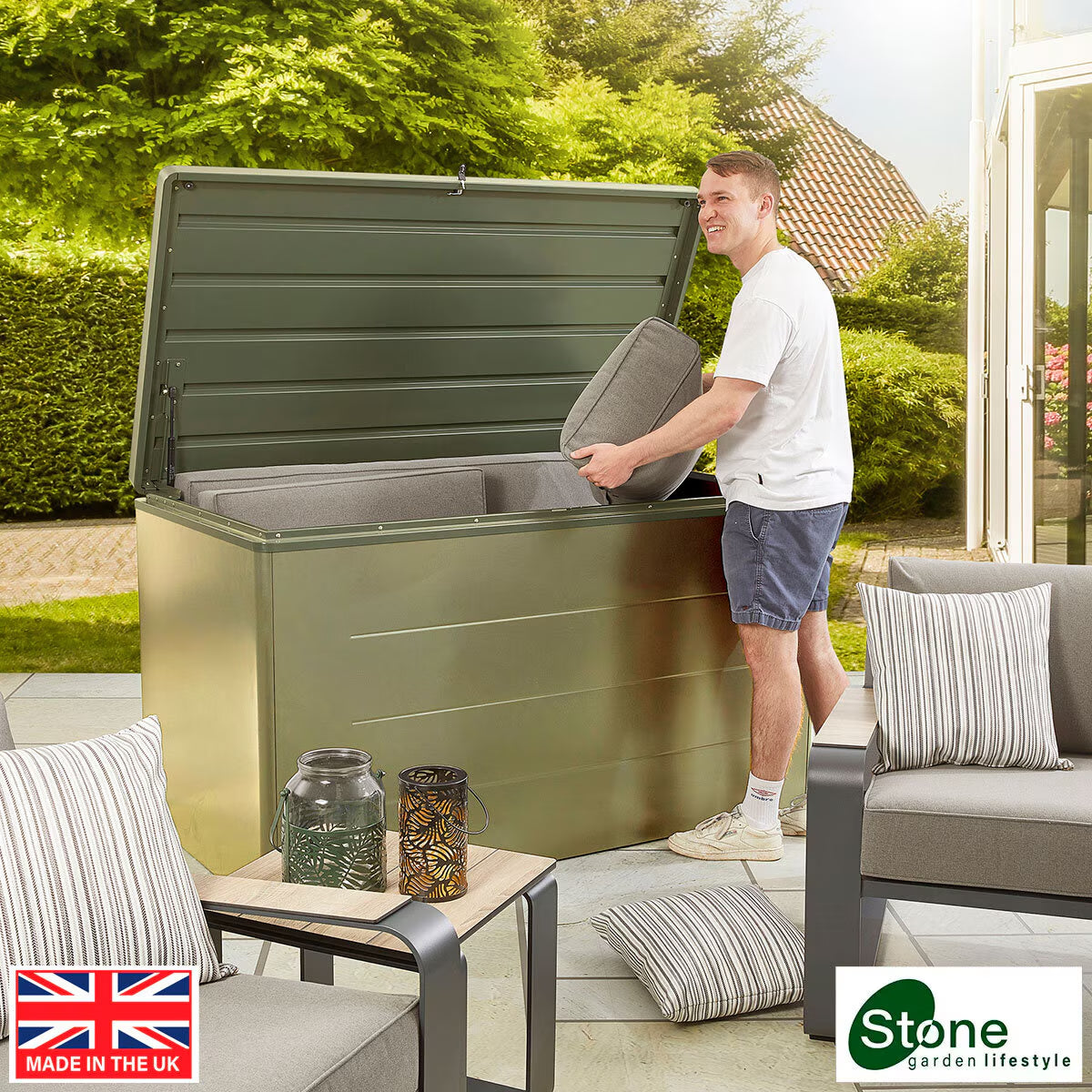Stone Garden 5Ft 2" X 2Ft 8" (1.6 X 0.8M) 1,200 Litre Steel Deck Box in Green