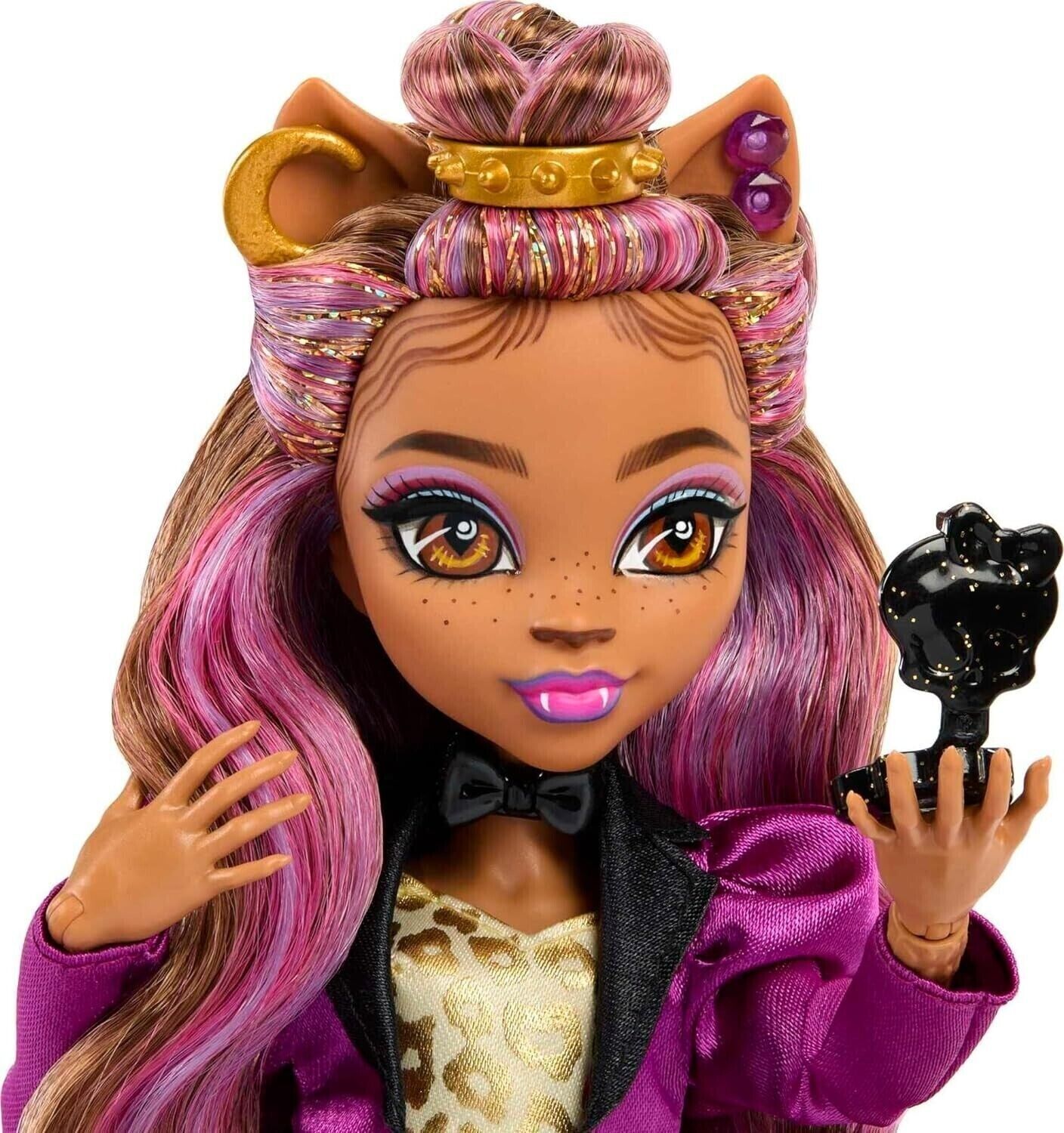 Monster High Clawdeen Wolf Doll With Accessories image 2