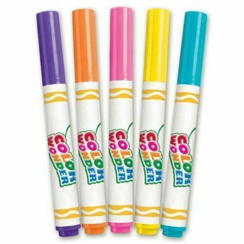 Crayola Baby Shark's Color Wonder image 9