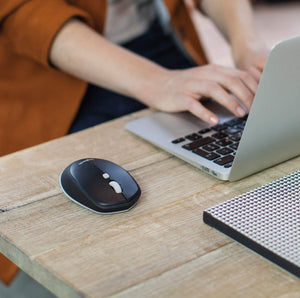 Logitech M535 Wireless Mouse Ambidextrous image 1